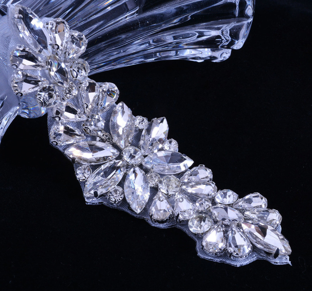 SM158 Crystal Diamante  Rhinestone Applique 1 Piece