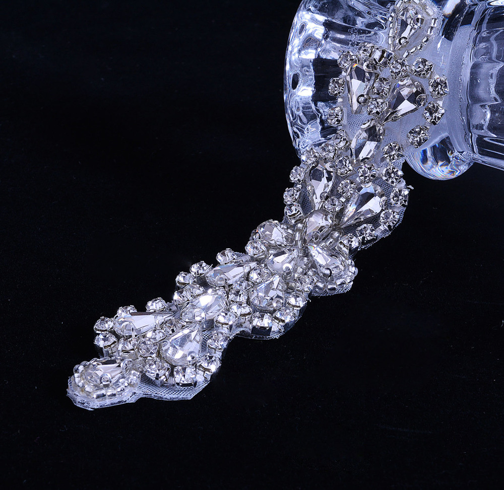 SM162 Crystal Diamante  Rhinestone Applique 1 Piece