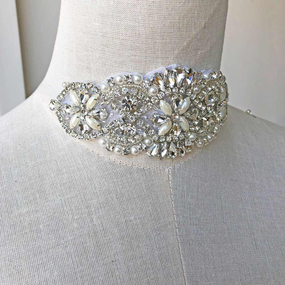 SM009 Crystal Diamante  Rhinestone Applique 1 Piece