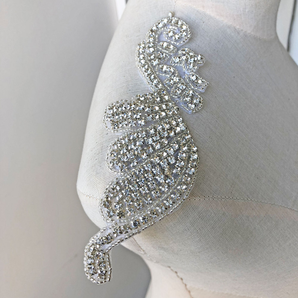 SM016 Crystal Diamante  Rhinestone Applique 1 Piece