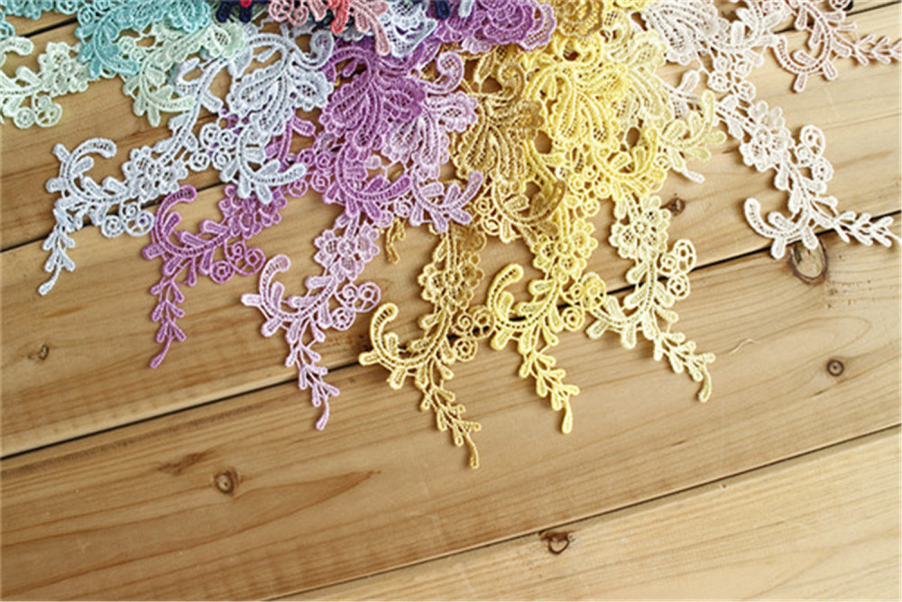 SAP1144 Guipure Lace Applique Sew on Wedding Bridal Dress Gown 1 Pair