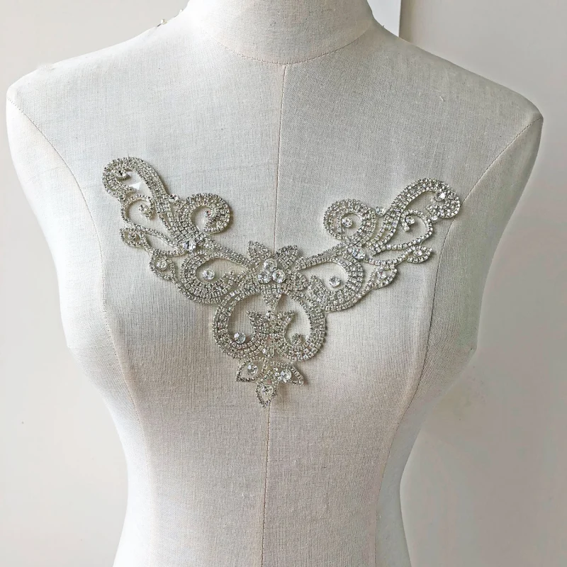 SM029 Crystal Diamante  Rhinestone Applique 1 Piece