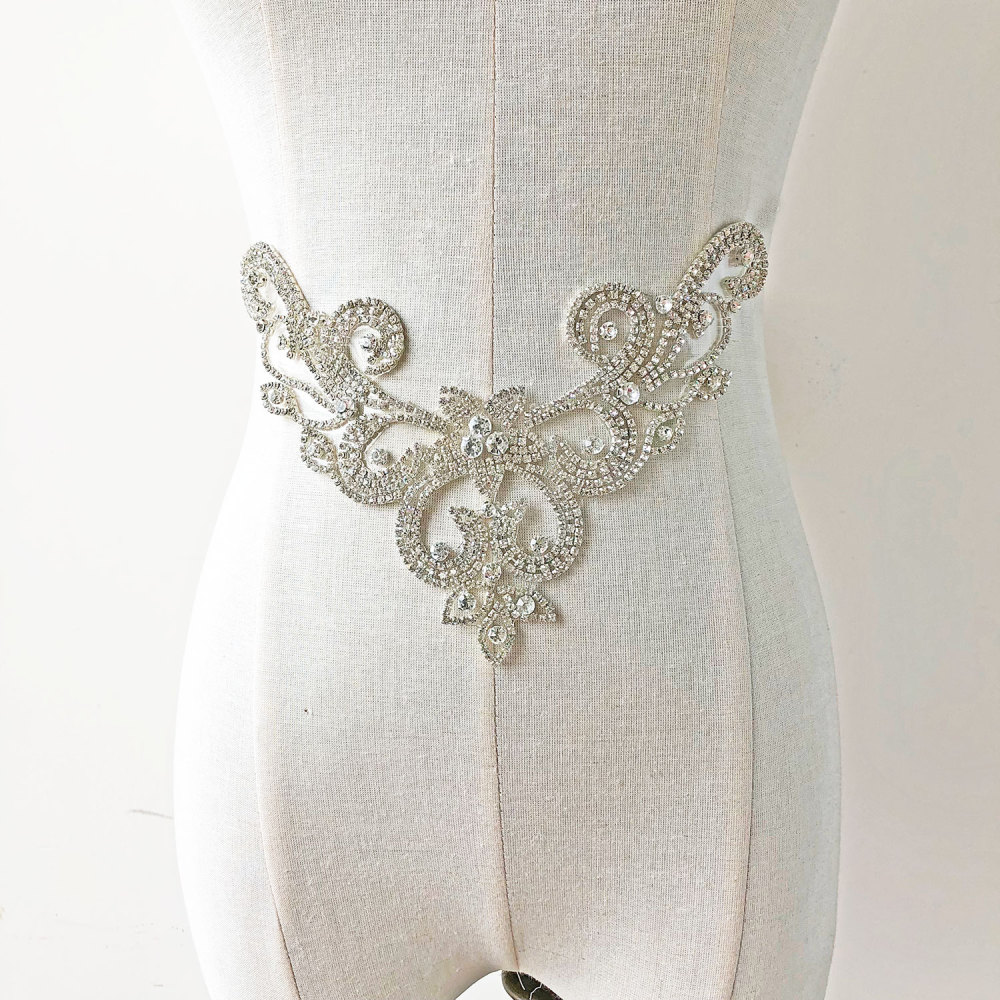 SM029 Crystal Diamante  Rhinestone Applique 1 Piece