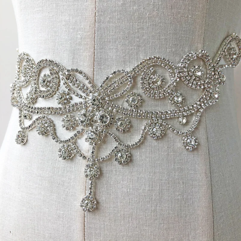 SM029 Crystal Diamante  Rhinestone Applique 1 Piece