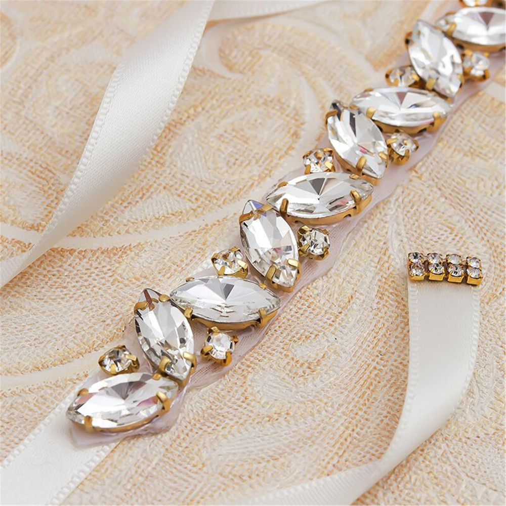 DMA001 Crystal Diamante  Rhinestone Applique Chain 1 Piece