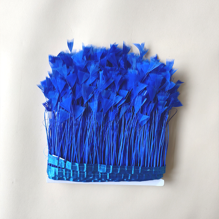 RF-LA Triangle Tipped Stripped Coque Feather Fringe Trim 6" by Meter