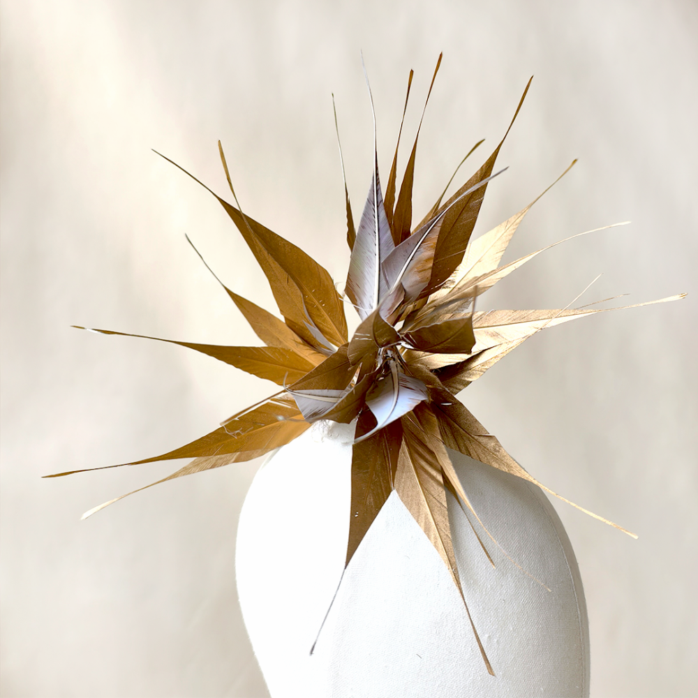 RM1738 Rigidity Gold-Sprayed Goose Feather Mount for Couture Millinery