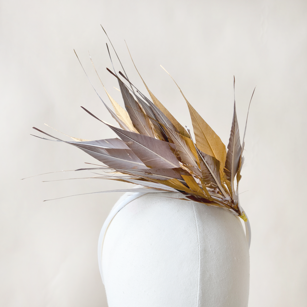 RM1738 Rigidity Gold-Sprayed Goose Feather Mount for Couture Millinery