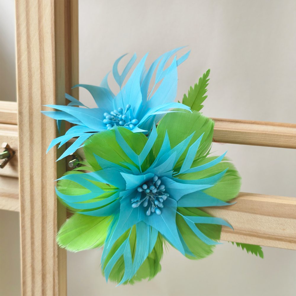 RB151 Dynamic Crab-Claw Silhouette Twin Goose Feather Mount for Couture & Racing Fashion