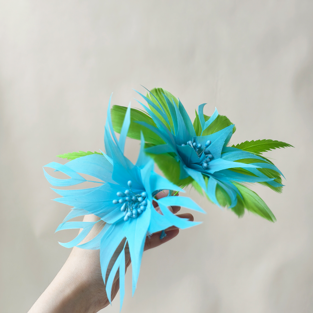 RB151 Dynamic Crab-Claw Silhouette Twin Goose Feather Mount for Couture & Racing Fashion