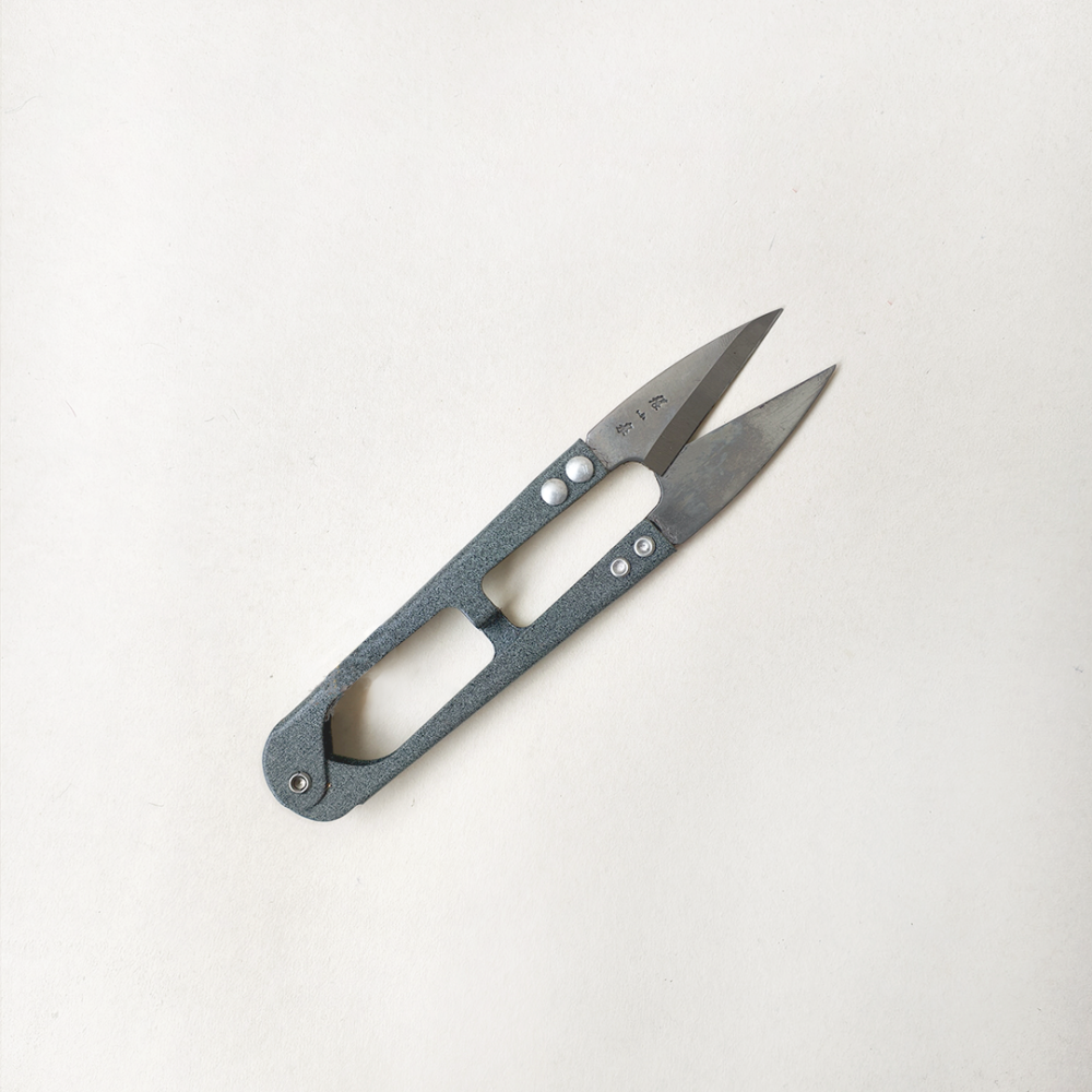 SCI004 Precision Thread Snips Metal Snipping Tool for Feather Curling & Millinery One Pair