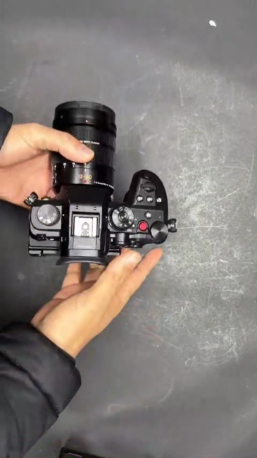 Niceyrig Camera Cage for Panasonic Lumix GH6 with Cold Shoe Mount&Nato Rail
