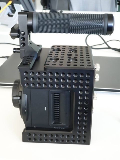 Niceyrig Camera Cage for Canon ME200S-SH