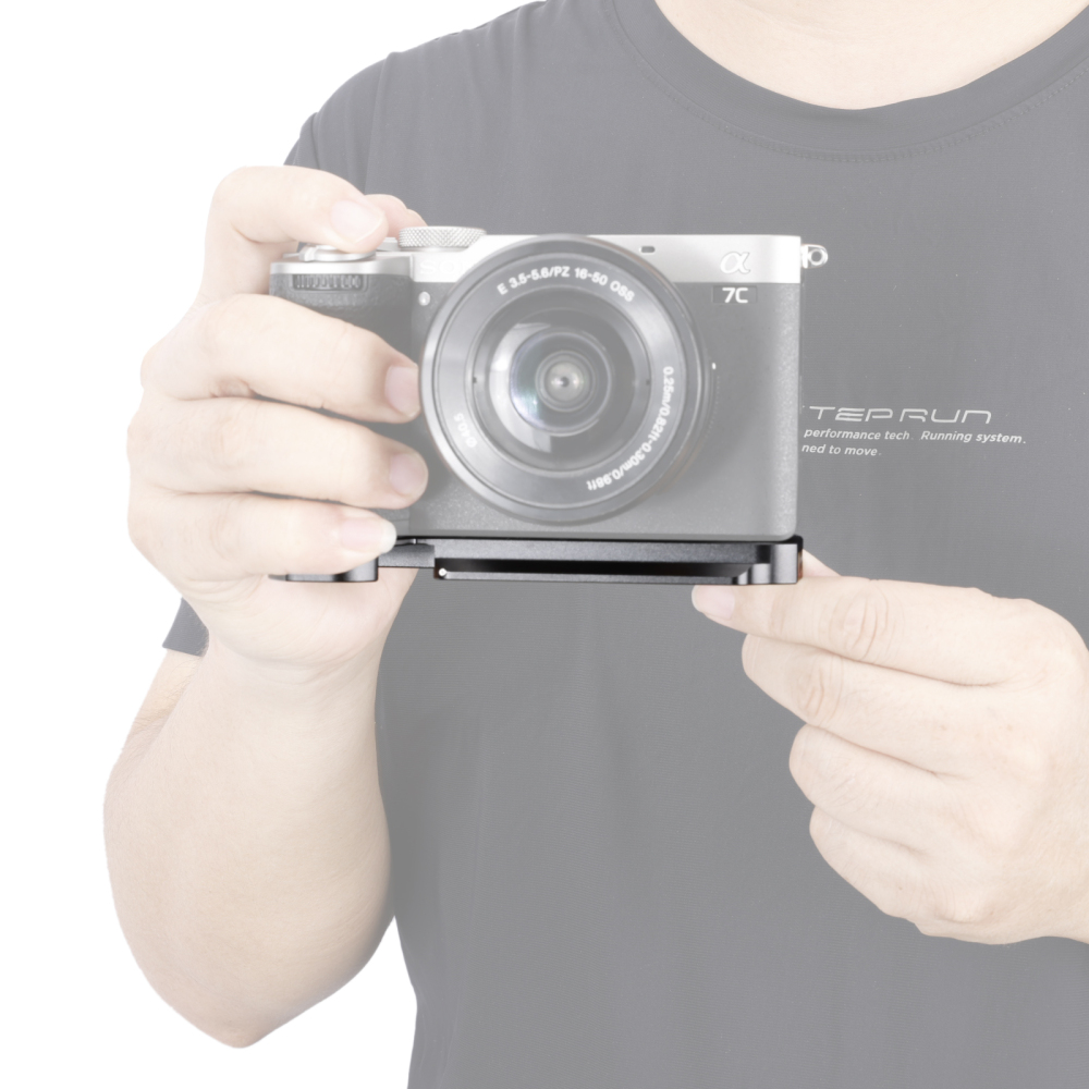 Niceyrig Arca Type Bottom Plate for Sony A7C/ILCE-A7C M2/ILCE-A7CR (Black/Silver)