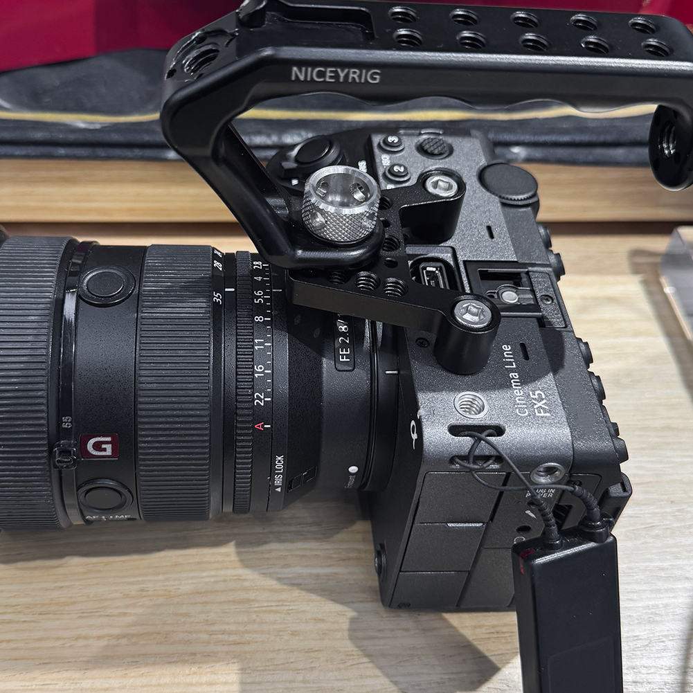 Niceyrig Top Plate for Sony FX5/FX2/FX3/FX30 Cinema Camera with Arri Locating Holes&Mutiple 1/4 Thread Holes