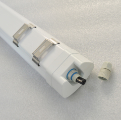 Réglette lumineuse LED 20 W pour entrepôt