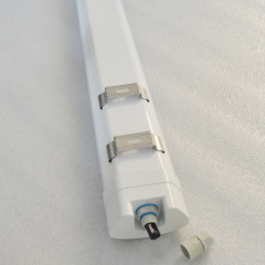 Réglette lumineuse LED 20 W pour entrepôt