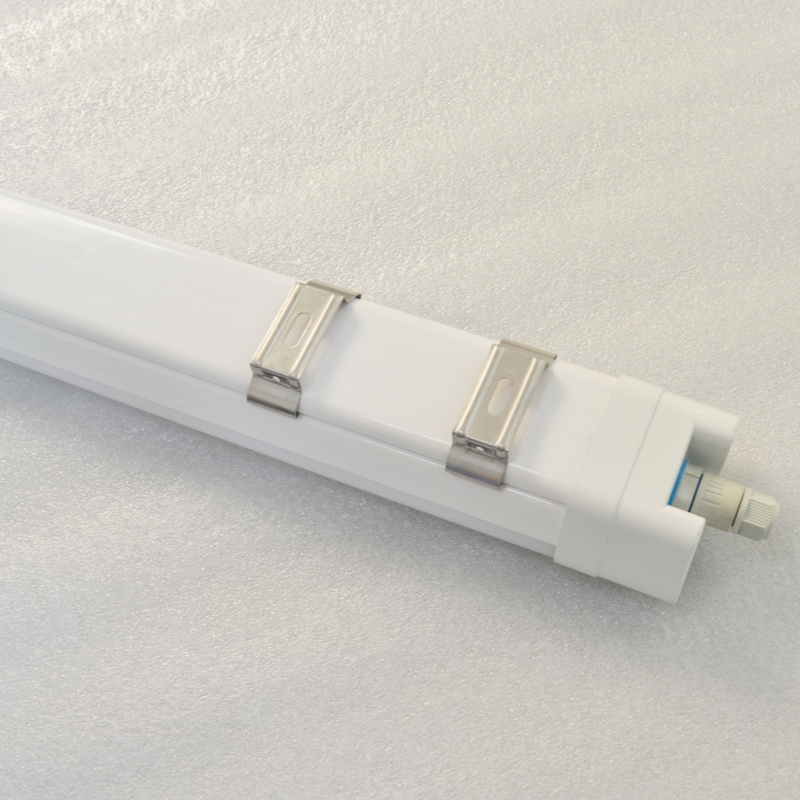Tube lumineux LED 36 W 1,2 m pour garage