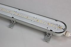 Luminária LED à prova de vapor de 60 W e 5 pés