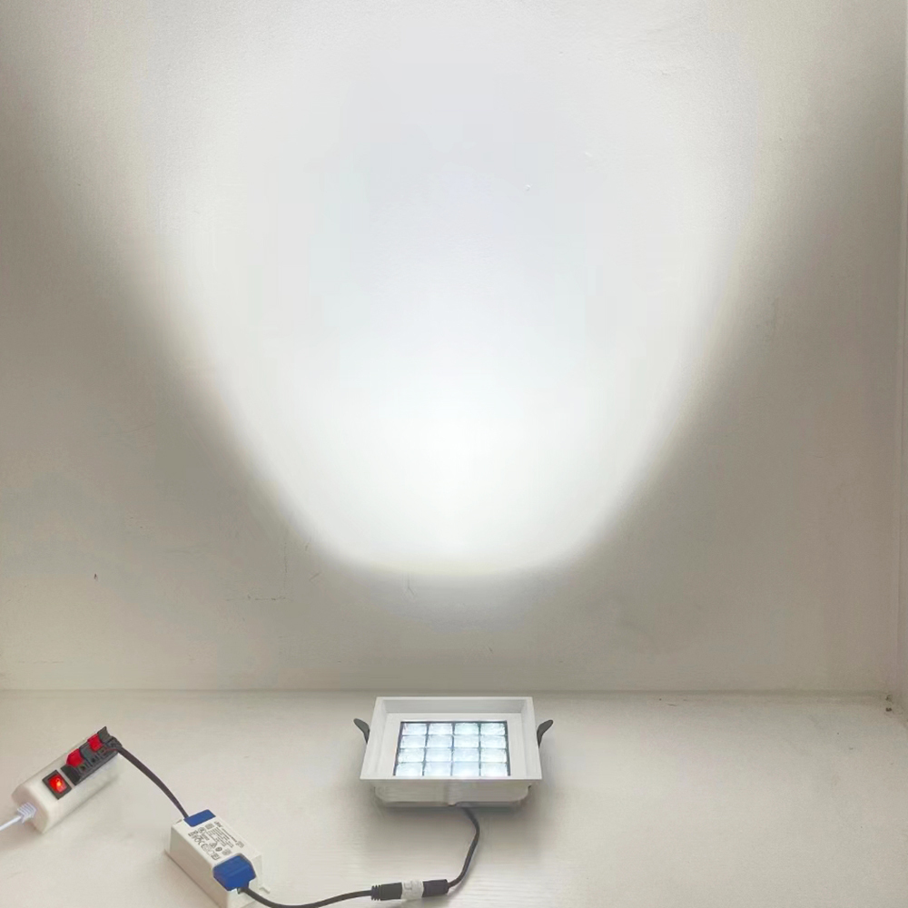 Downlights LED carrés à intensité variable 9 W, 16 W, 25 W, 36 W, coupe-feu
