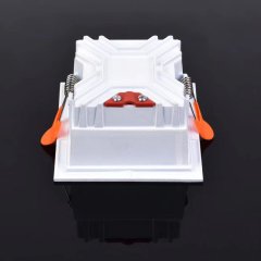 Spots encastrés LED carrés pour plafond : des solutions d'éclairage efficaces et élégantes