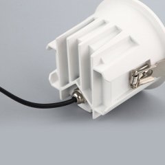 Évolutionnez votre éclairage avec des downlights LED encastrables étanches