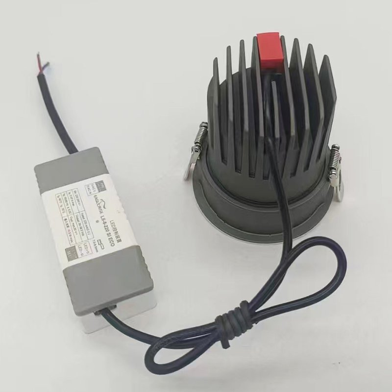 LED-Spotlights und Downlights aus chinesischer Fabrik: Energieeffiziente Lösungen für Anwendungen von 7 W bis 30 W