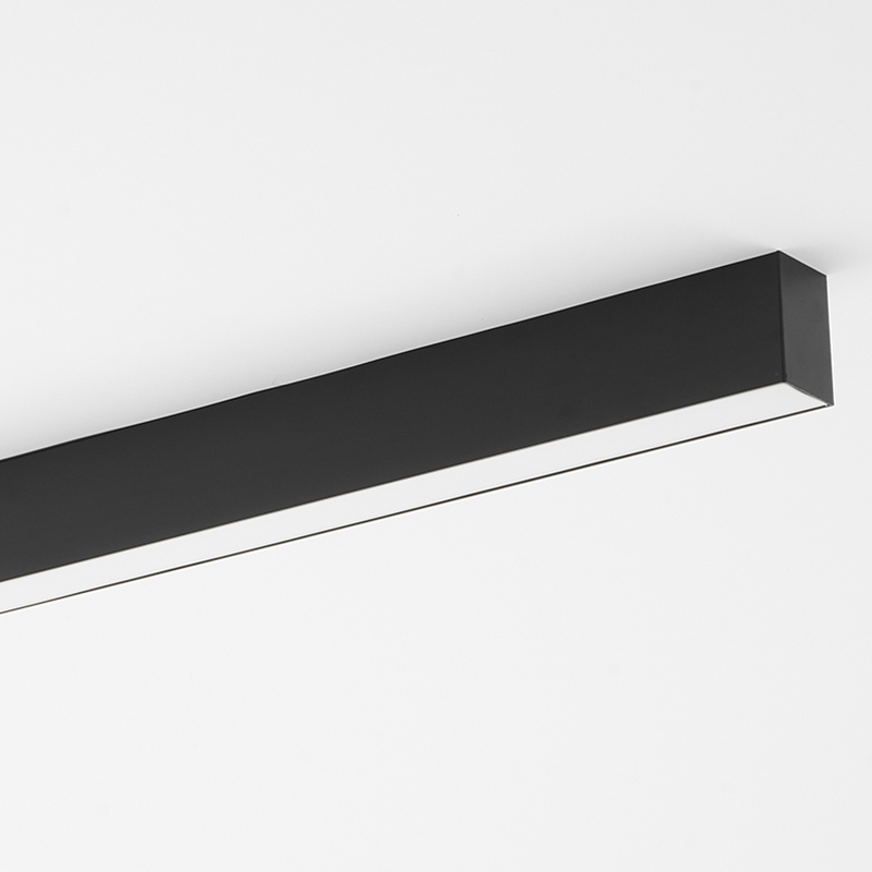 Usine de luminaires linéaires à LED avec longueurs polyvalentes (4 pieds, 5 pieds, 6 pieds, 8 pieds)