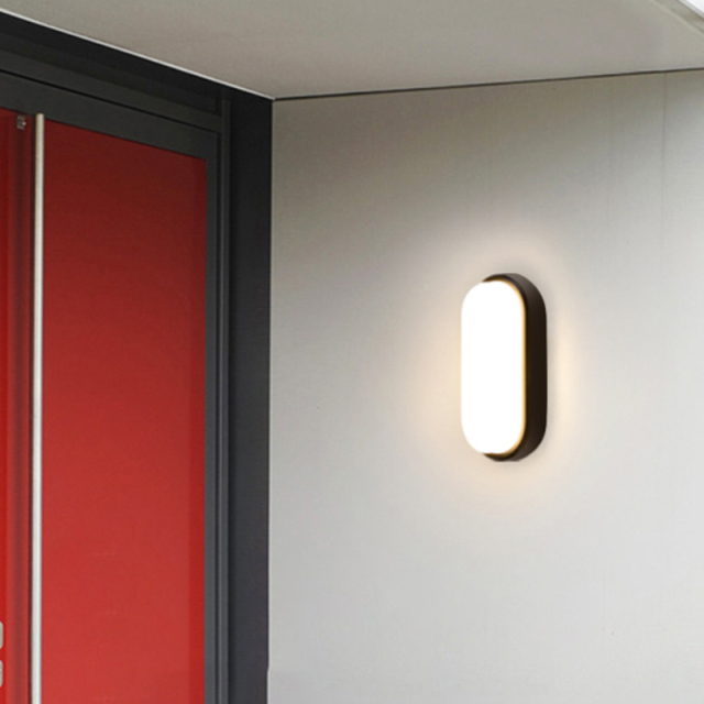 Lámpara de pared LED a prueba de humedad con sensor PIR para pasillos