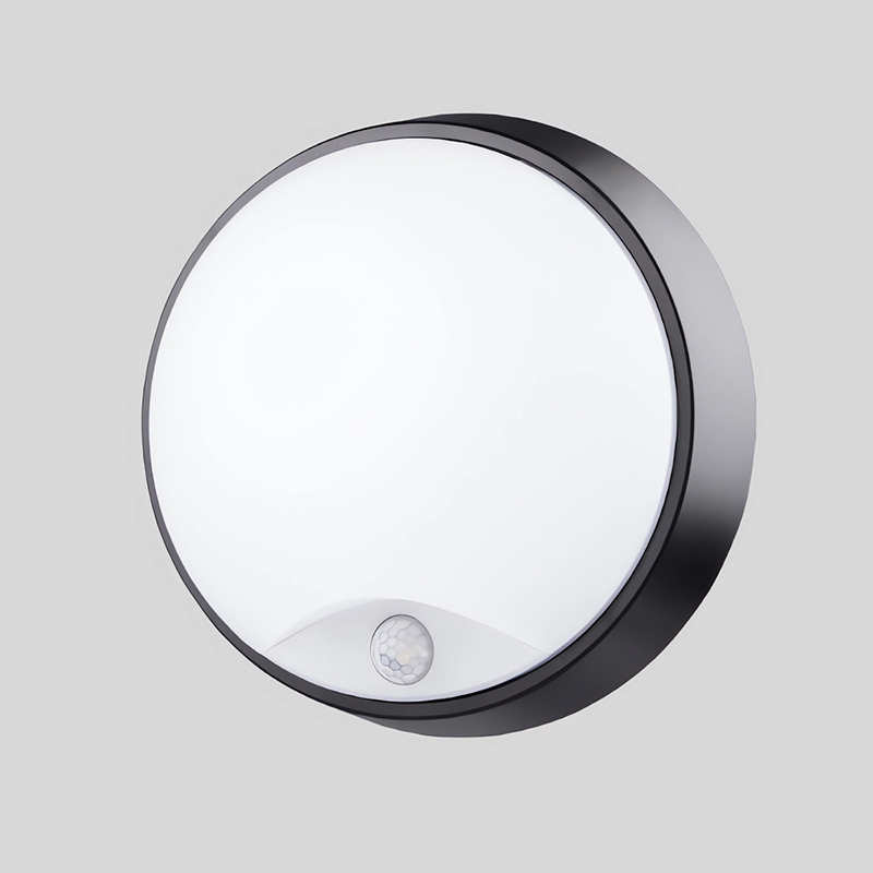 Feuchtigkeitsgeschützte LED-Deckenleuchte mit PIR-Sensor
