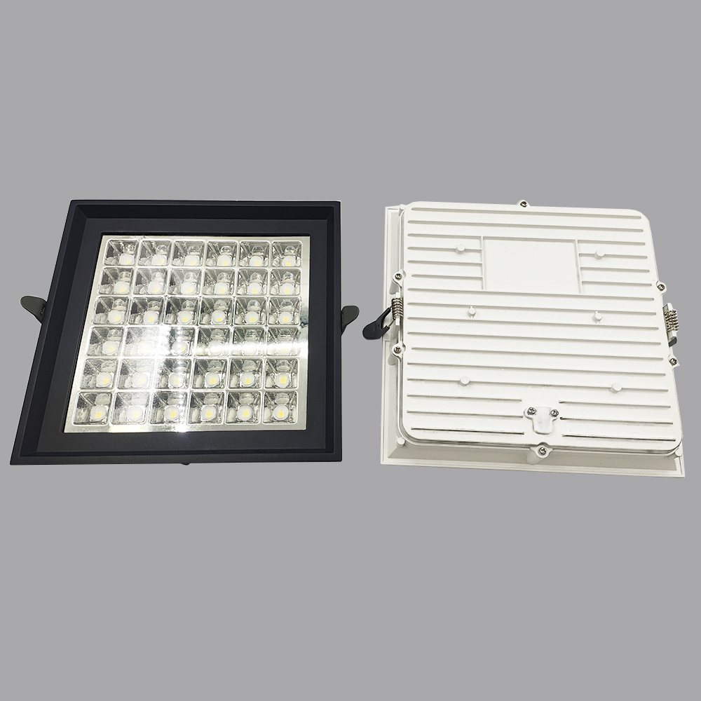 Downlights LED carrés à intensité variable et coupe-feu 9 W, 16 W, 25 W, 36 W