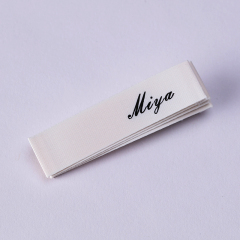 Beige matte polyester label