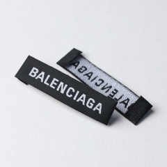 黑底 缎面勾边机