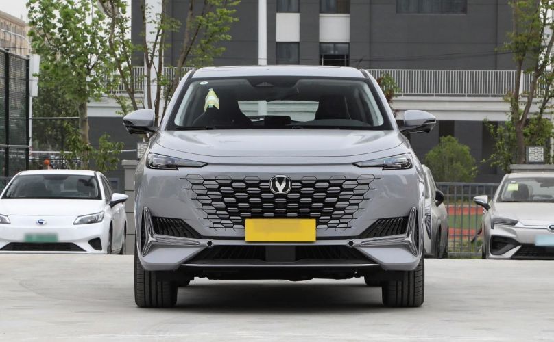 Changan UNI-K 2024 2.0T 4WD Enjoyable