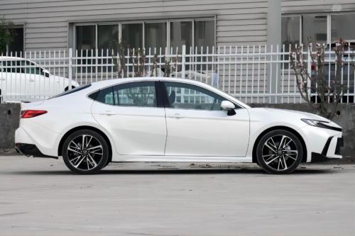 丰田凯美瑞 2024款 2.0S 运动版