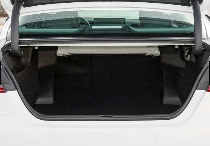 Toyota Camry 2024 2.0S Sport