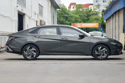 现代伊兰特 2023款 1.5L CVT GLX精英版