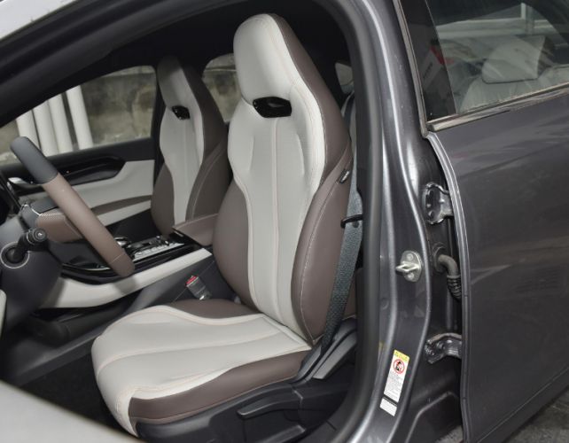 BYD QIN PLUS 2024 Glorious Edition DM-i 55KM Leading Model