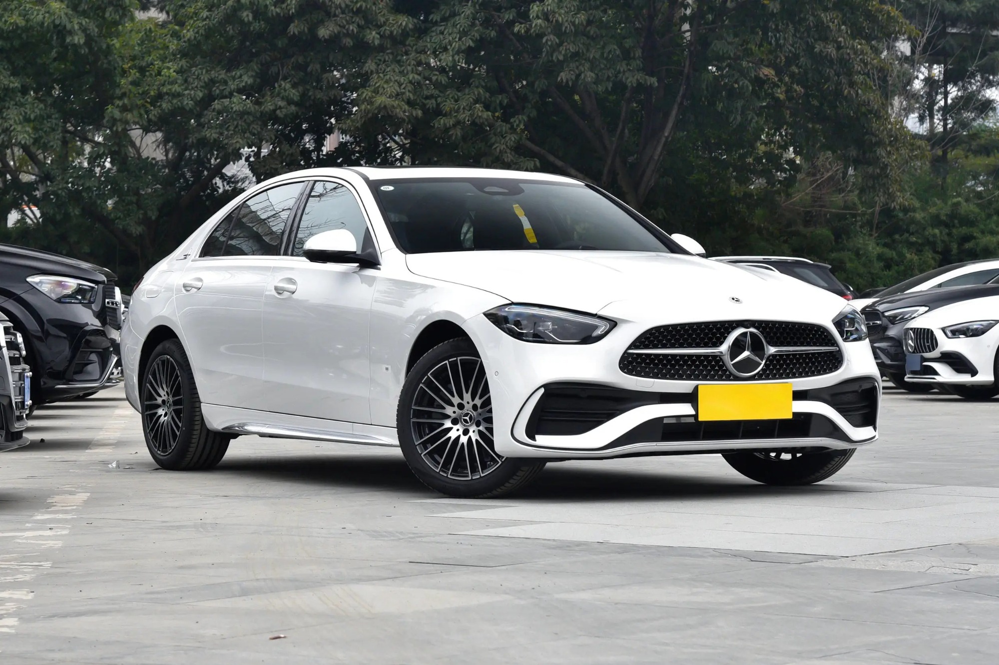 奔驰C级 2025款 改款 C 200 L 运动版
