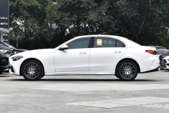 奔驰C级 2025款 改款 C 200 L 运动版