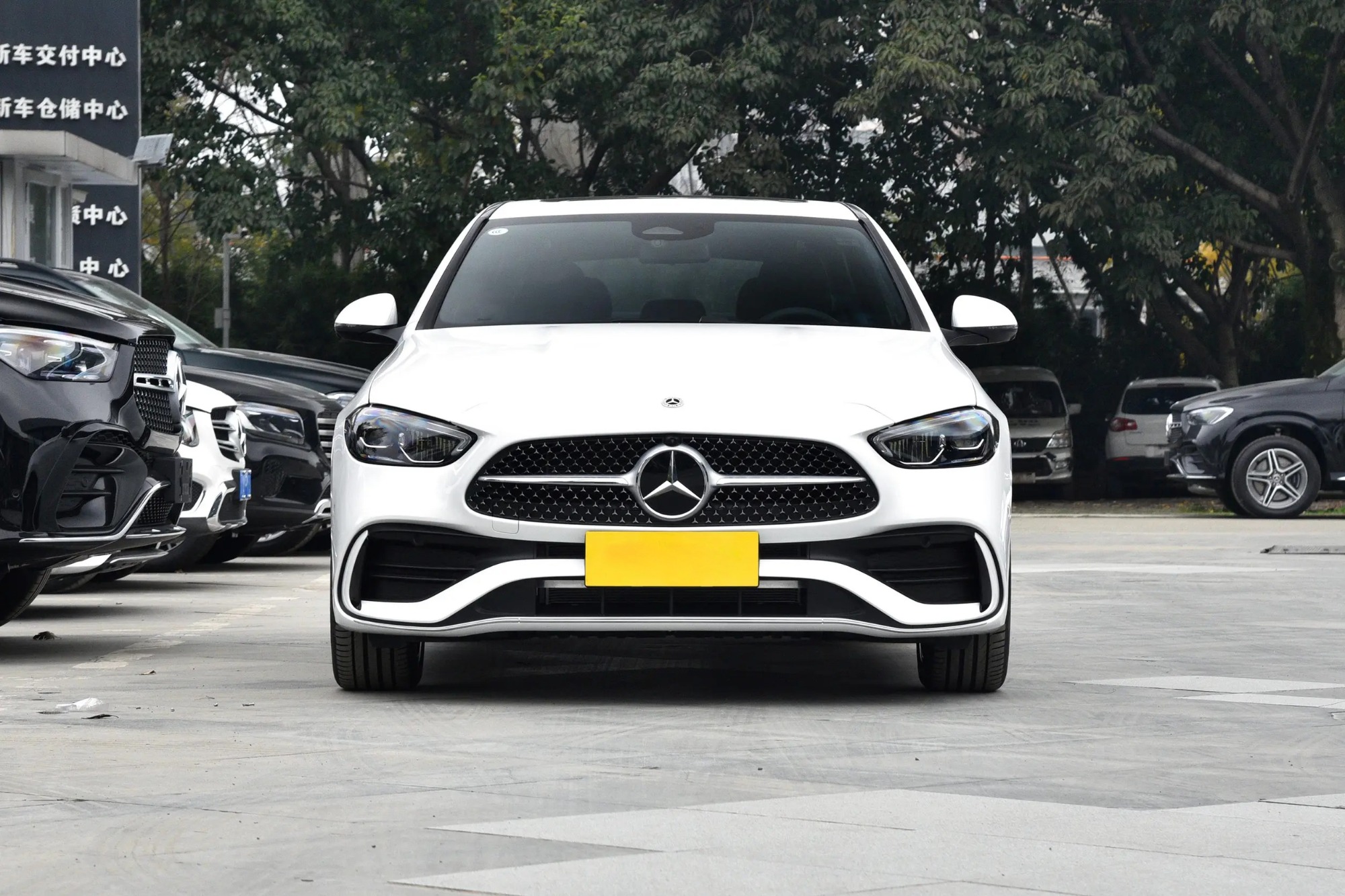 奔驰C级 2025款 改款 C 200 L 运动版