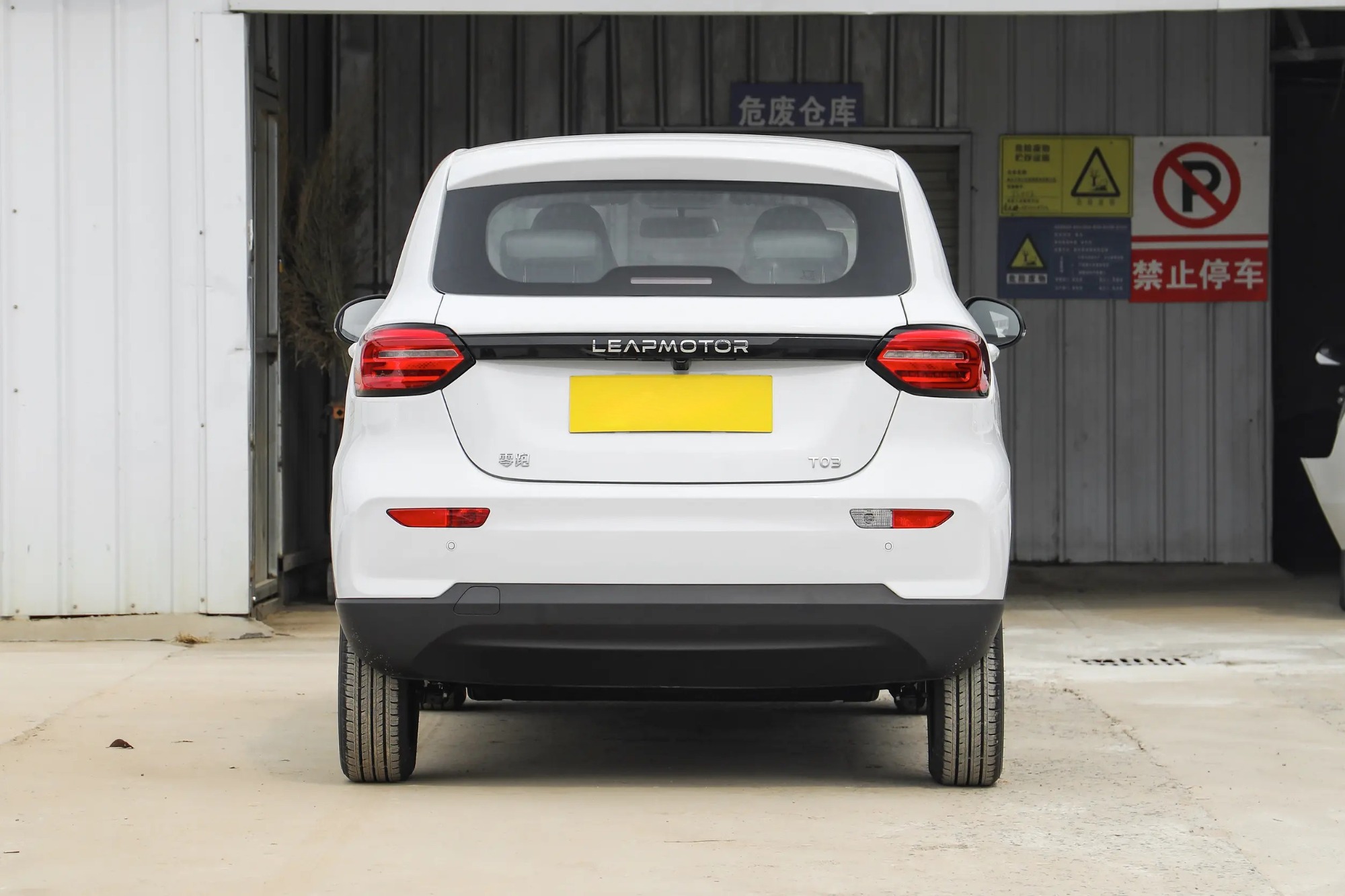 零跑T03 2025款 310舒享版