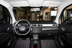 零跑T03 2025款 310舒享版