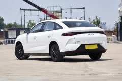 BYD e7 2025 520km Smart Edition