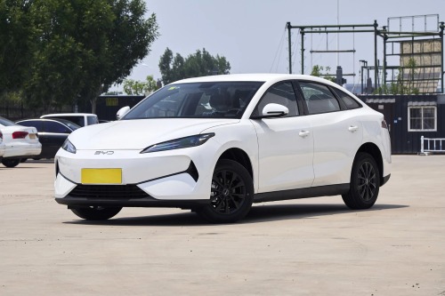 比亚迪e7 2025款 520km 智惠版