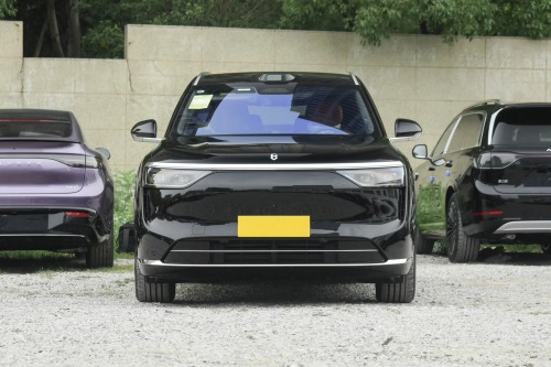 问界M8 2025款 增程 Max 六座版