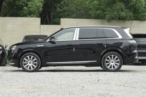 问界M8 2025款 增程 Max 六座版