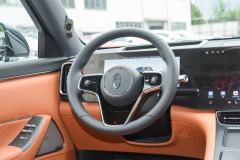 问界M8 2025款 增程 Max 六座版