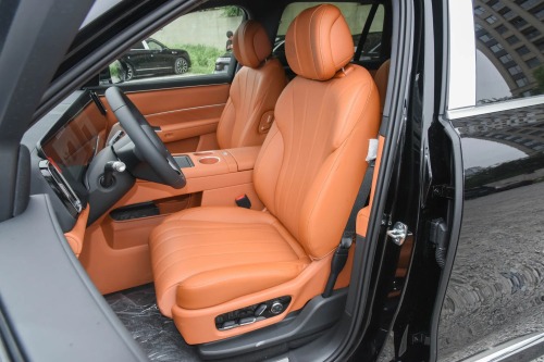 问界M8 2025款 增程 Max 六座版