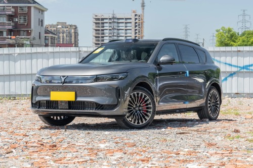 岚图 free 2025款 FREE+ 后驱乾崑版